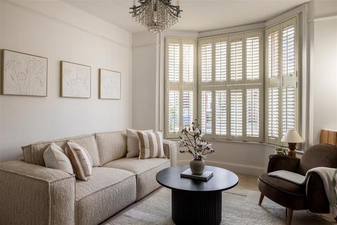 undefined, Deerings Road, Reigate