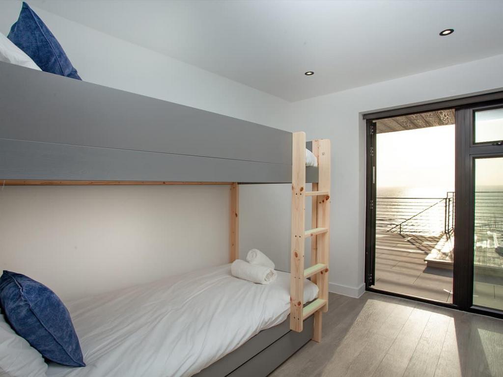 Bedroom 3.jpg
