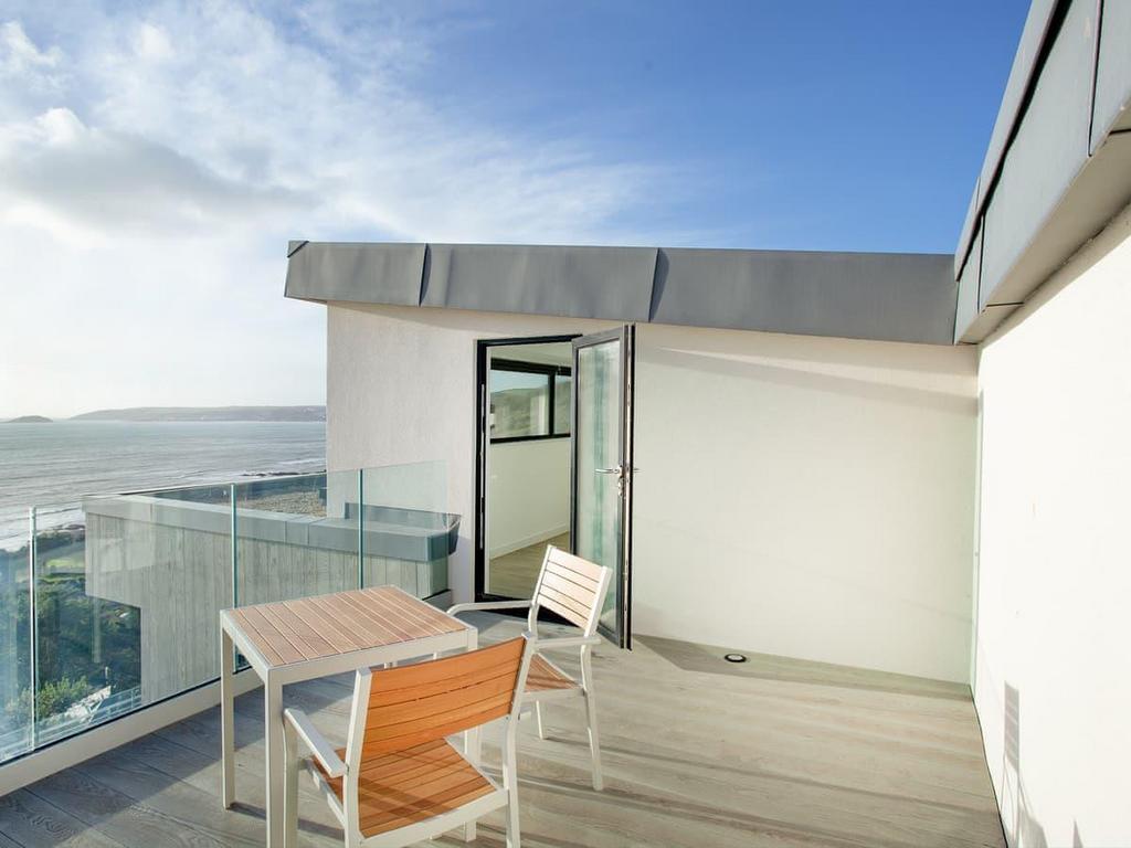 Bedroom Balcony.jpg