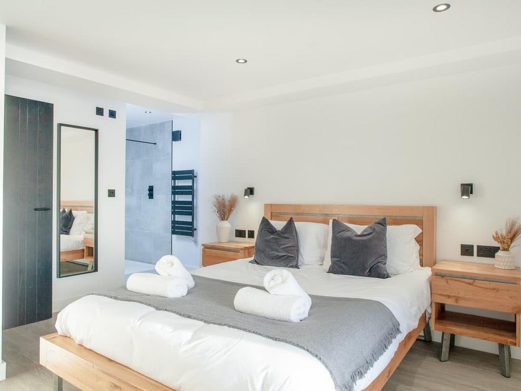 Bedroom.jpg