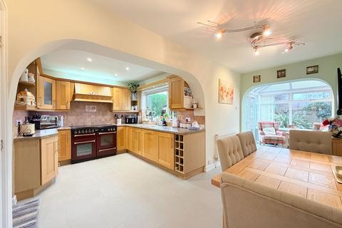 3 bedroom semi-detached house for sale, Heath Rise, Birmingham, B14 4TD