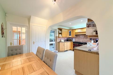3 bedroom semi-detached house for sale, Heath Rise, Birmingham, B14 4TD