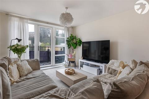 2 bedroom flat for sale, Hillier Crescent, Northfleet, Gravesend, Kent, DA11