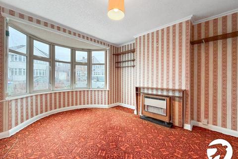 3 bedroom semi-detached house to rent, Cambridge Avenue, Welling, DA16