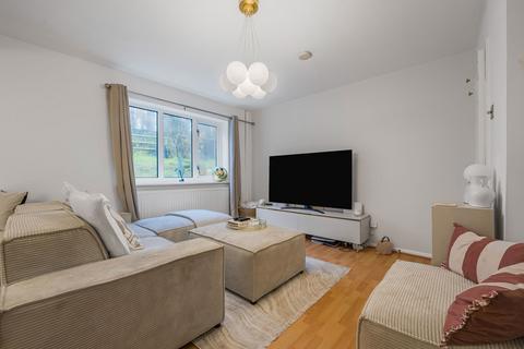 3 bedroom end of terrace house for sale, Oak Tree Court, Bridgend CF31