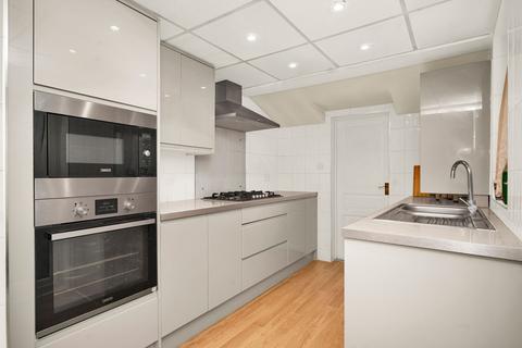 4 bedroom terraced house for sale, Kingswood Road, Ilford IG3