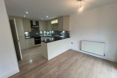 2 bedroom apartment for sale, Bryndlee Court, Holmfirth HD9