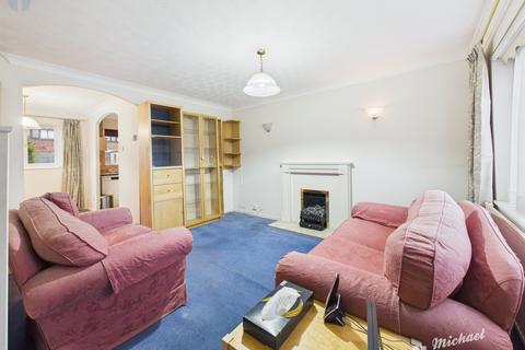 2 bedroom semi-detached house for sale, The Pastures, Aylesbury