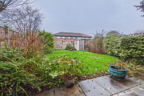 2 bedroom semi-detached house for sale, The Pastures, Aylesbury