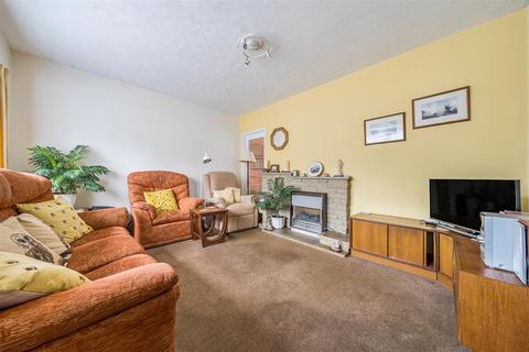 undefined, Yew Tree Drive, Guildford