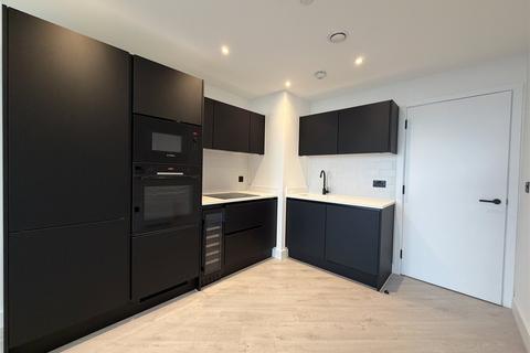 1 bedroom apartment for sale, Vista River Gardens, Trinity Island, Trinity Way, Manchester, M3