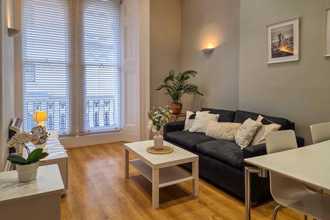 2 bedroom flat to rent, Kensington Gardens Square, Bayswater, London, W2