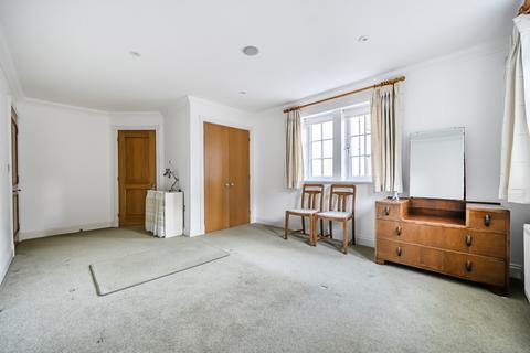 2 bedroom apartment for sale, Packhorse Road, Gerrards Cross, Buckinghamshire, SL9