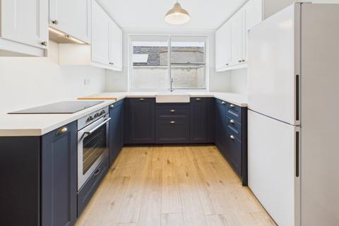 2 bedroom flat to rent, Newhaven Main Street, Newhaven, Edinburgh, EH6