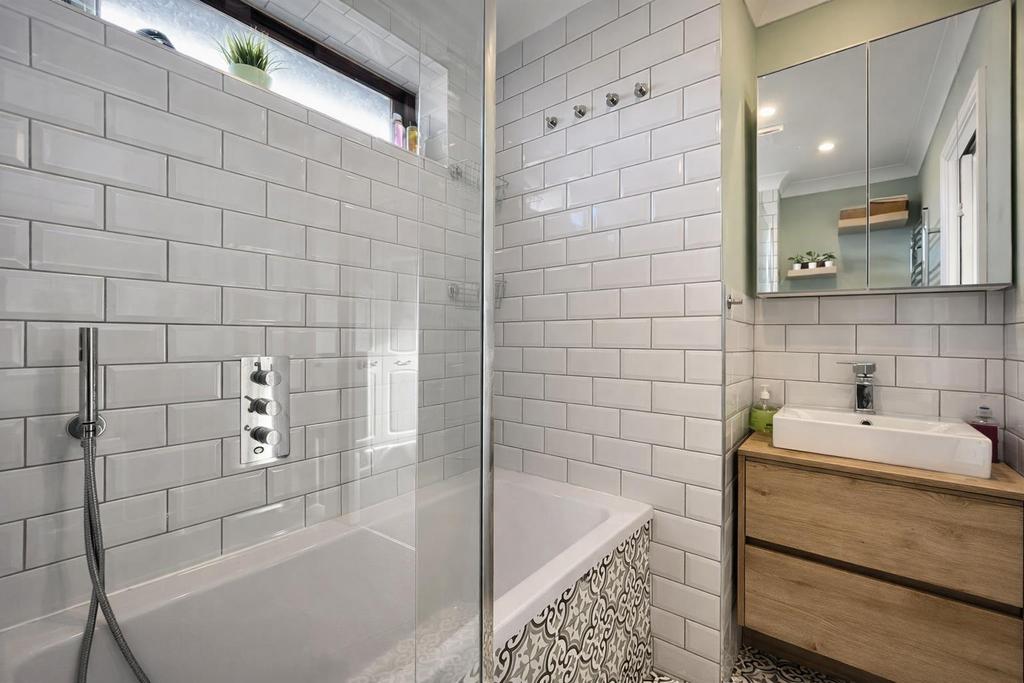 Bath b.jpg