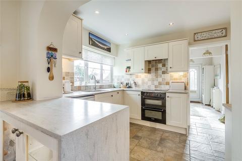 3 bedroom detached house for sale, Cowards Lane, Codicote, Hertfordshire, SG4