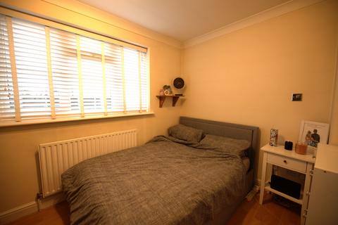undefined, Pall Mall, Leigh-on-Sea
