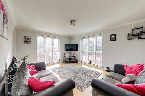 1 bedroom flat for sale, Chestnut Walk, Worthing BN13