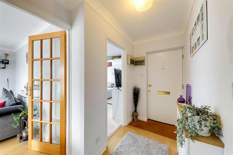1 bedroom flat for sale, Chestnut Walk, Worthing BN13