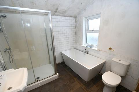 2 bedroom terraced house for sale, Peel Green Road, Eccles, M30