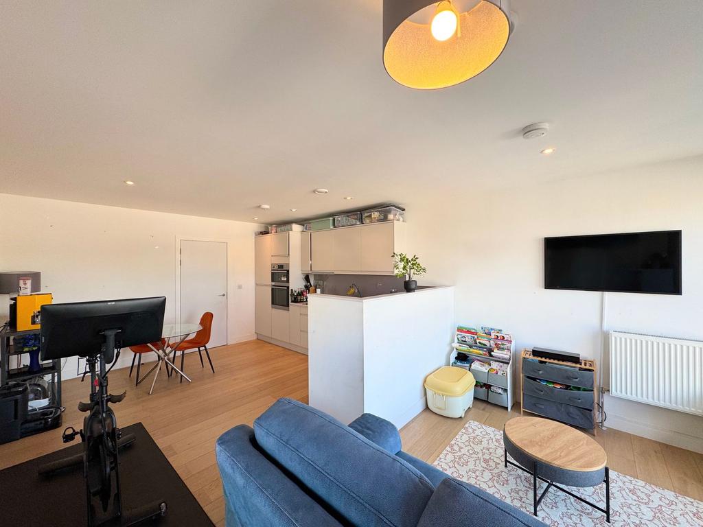 Open plan Lounge/kitchen/dining area