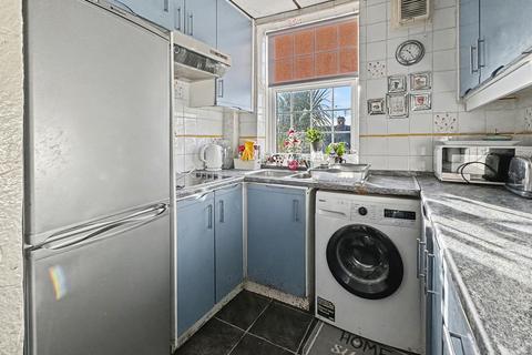 3 bedroom terraced house for sale, Circular Road, Prestwich, M25