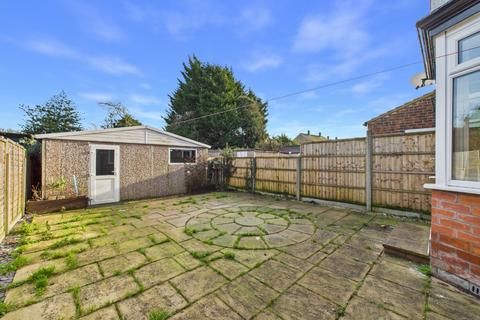 3 bedroom terraced house for sale, Aysgarth Avenue, Hull, East Riding of Yorkshire, HU6 8QU