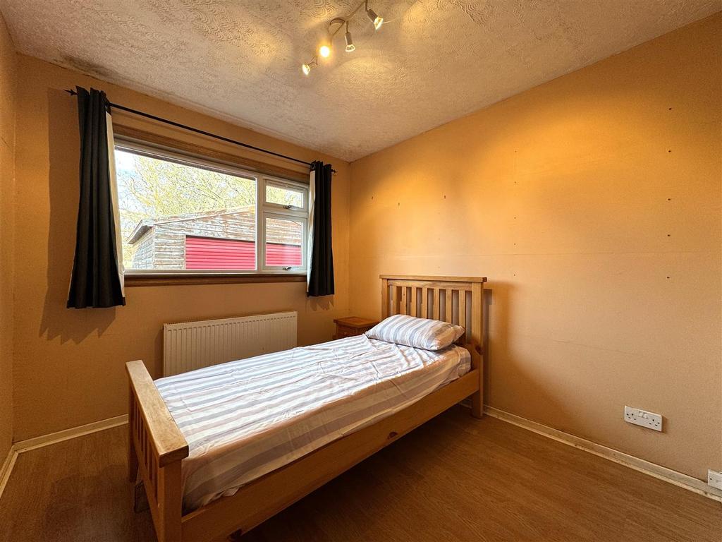 Bedroom 3.jpg
