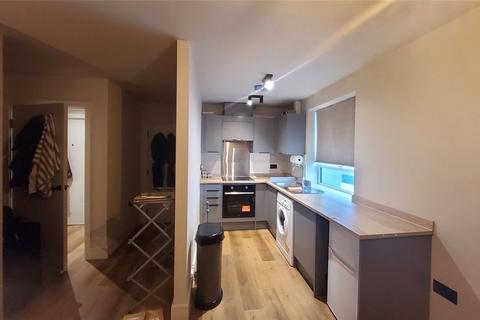 Studio to rent, Holgate Court, Western Road, Romford, RM1