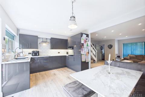 3 bedroom terraced house for sale, Friars Wood, Pixton Way, Forestdale
