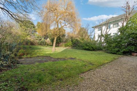 2 bedroom semi-detached house to rent, Pinner Road, Pinner