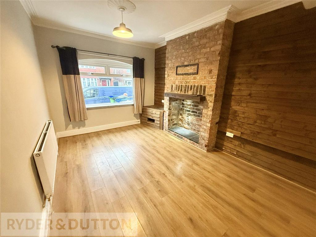 Lounge/Dining Room