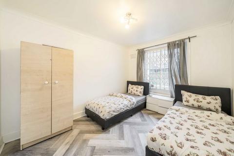 undefined, Leigham Court Road, London SW16