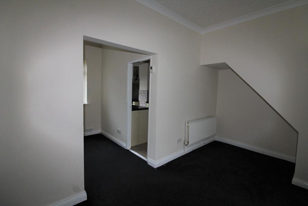 Photograph 11