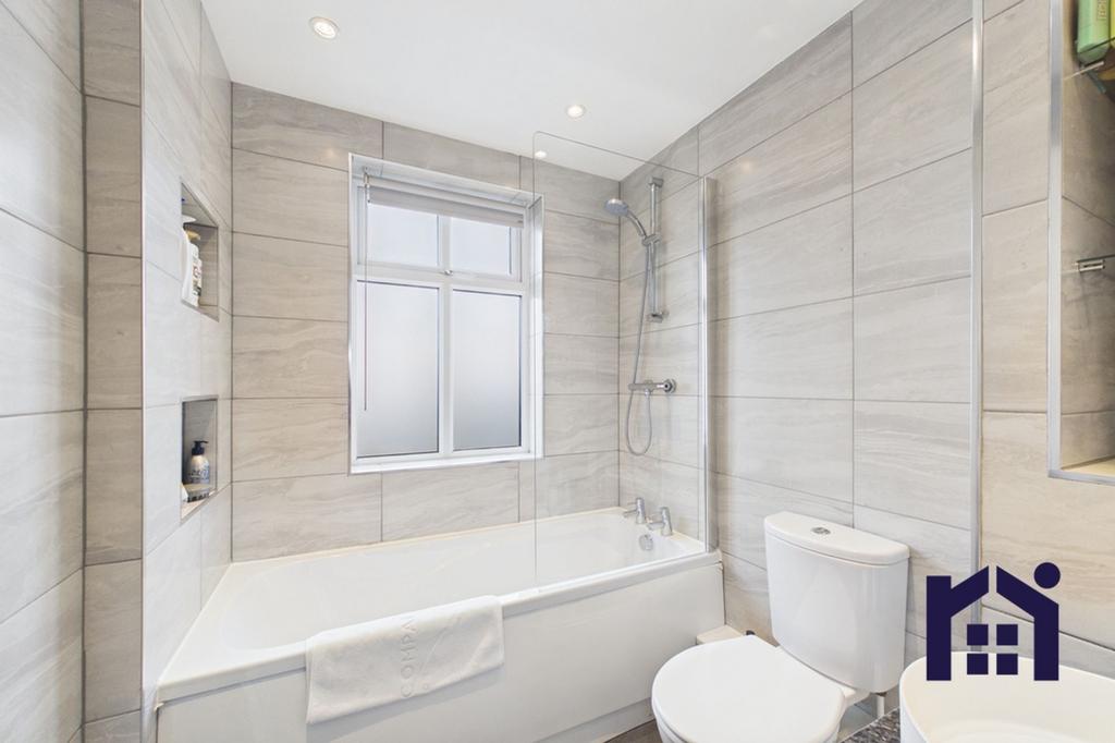 Family bathroom