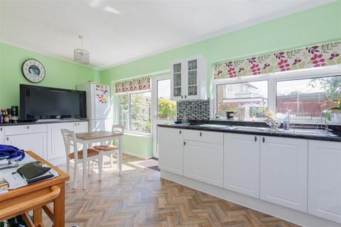 undefined, Cookham Road, Maidenhead