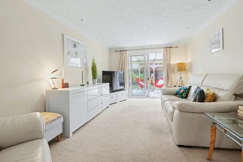 2 bedroom detached bungalow for sale, Garratt Close, Southampton SO30