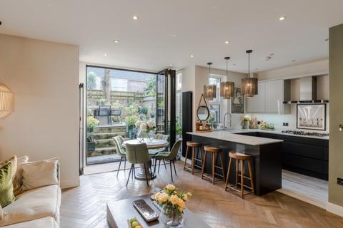 1 bedroom flat for sale, Priory Road, West Hampstead, NW6 3RE