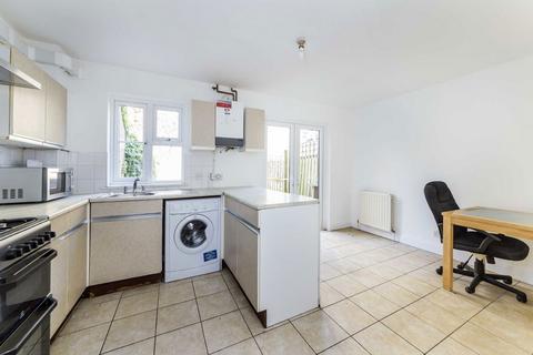 undefined, Charnwood Gardens, London E14
