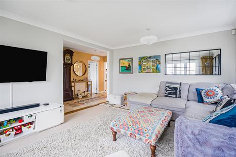 4 bedroom detached house for sale, Bury Gardens, Elmdon CB11