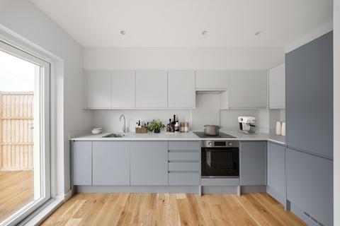 3 bedroom end of terrace house for sale, Goldsmith Mews, Gravesend DA12