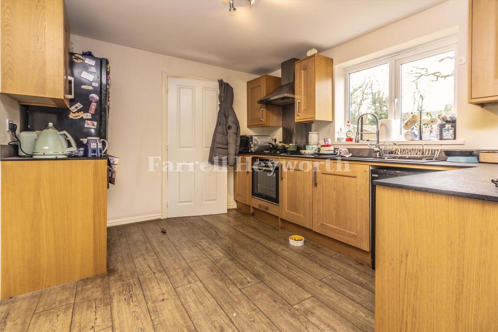 Kitchen b
