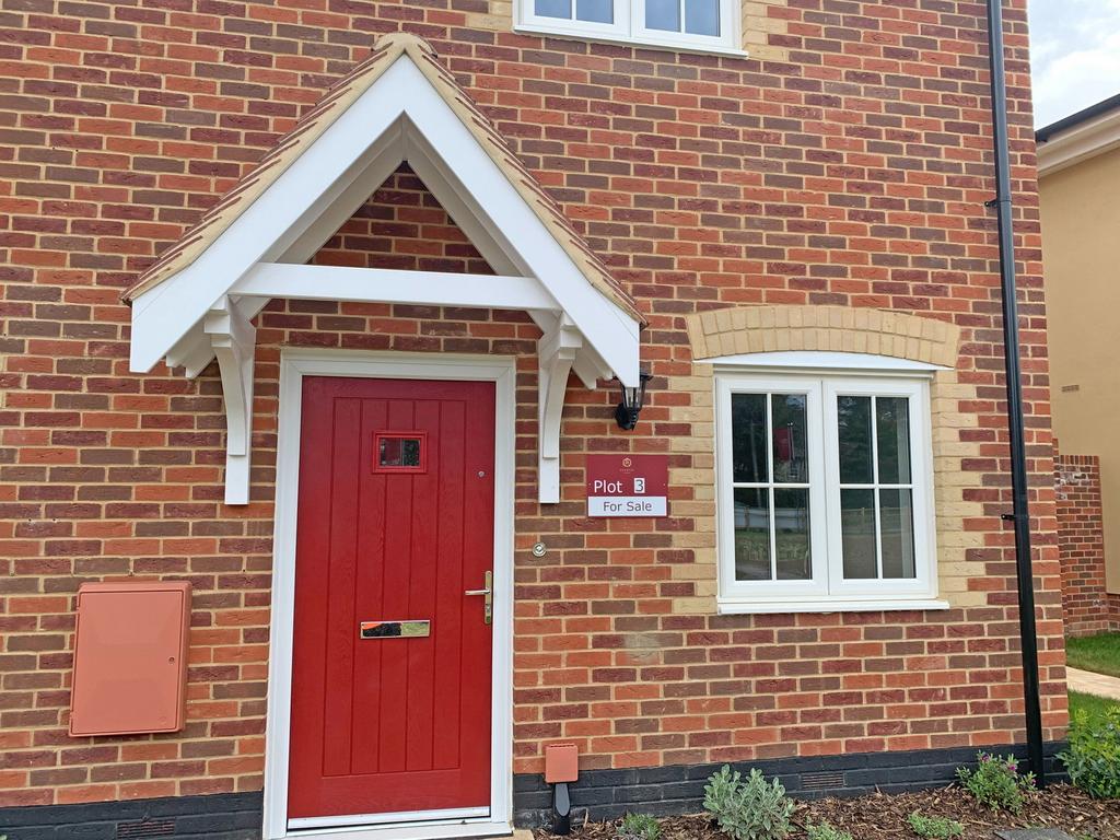 2 bedroom end of terrace house for sale