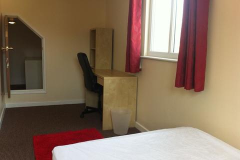 undefined, Elmsthorpe Avenue, Nottingham, Nottinghamshire, NG7