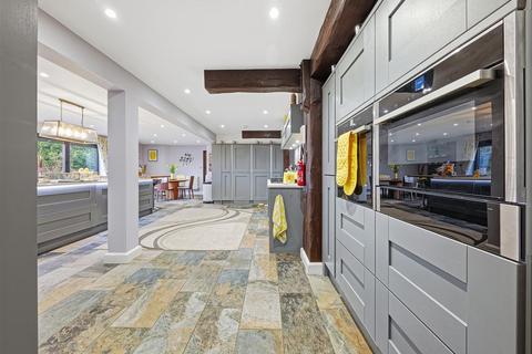 4 bedroom house for sale, Manor Road, Herne Bay