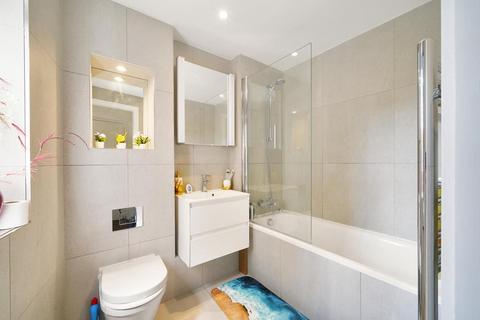 1 bedroom apartment for sale, Valencia House, 150, Trafalgar Road, Greenwich, London.