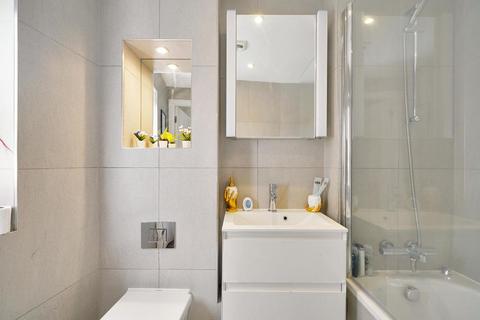 1 bedroom apartment for sale, Valencia House, 150, Trafalgar Road, Greenwich, London.