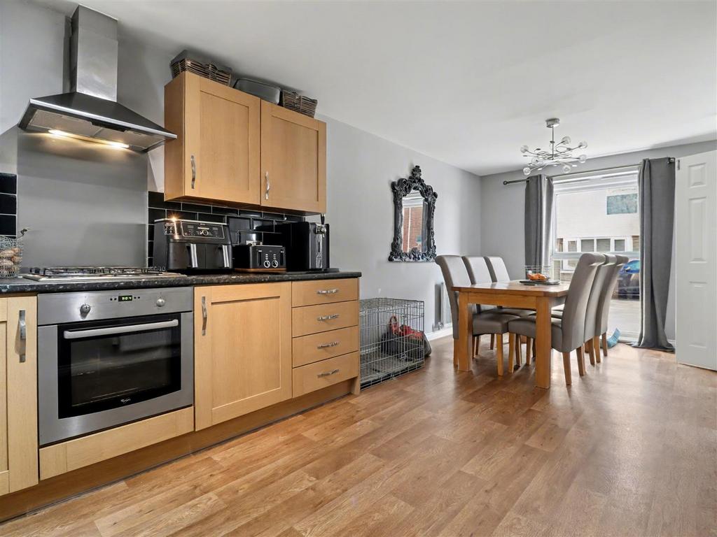Kitchen/dining room
