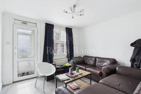 2 bedroom terraced house for sale, East Hill, Kent DA1