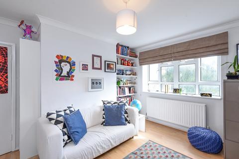 1 bedroom flat to rent, Glazebrook Close, London, SE21